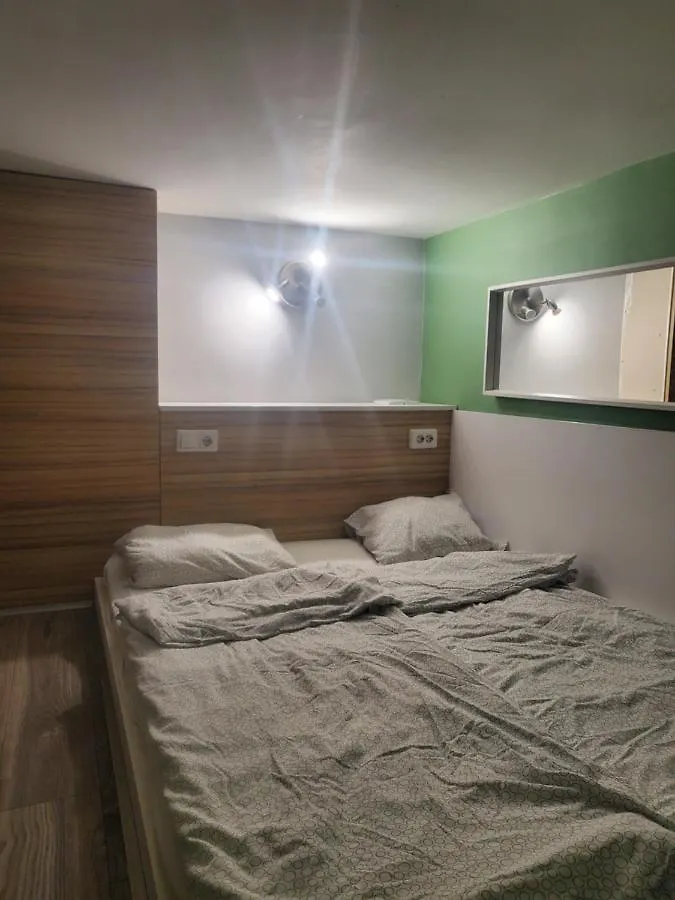 בודפשט Economy Rooms And Apartments 0*,